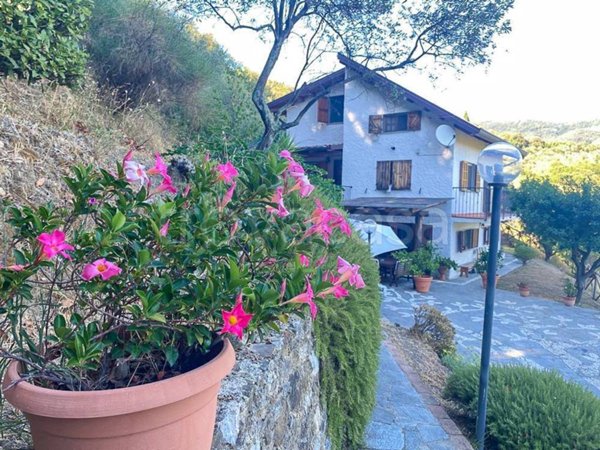 appartamento in vendita a Fosdinovo