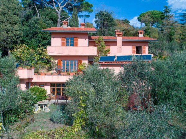 casa indipendente in vendita a Fosdinovo