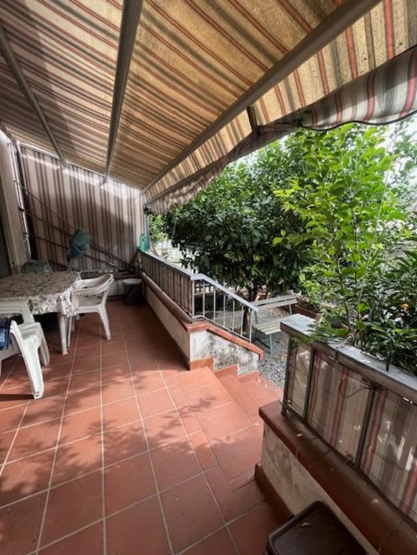 appartamento in vendita a Fosdinovo in zona Caniparola