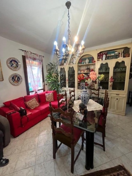 appartamento in vendita a Fosdinovo in zona Caniparola