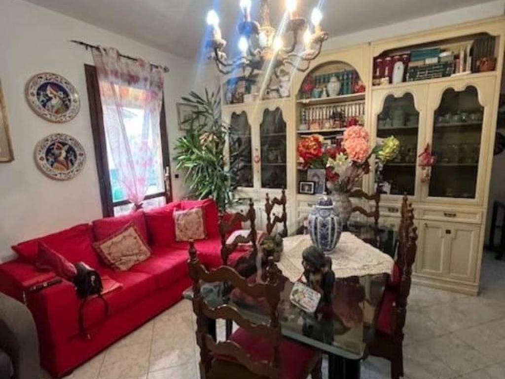 appartamento in vendita a Fosdinovo in zona Caniparola