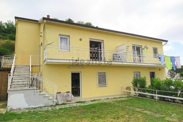 casa indipendente in vendita a Fosdinovo
