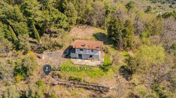 casa indipendente in vendita a Fosdinovo in zona Carignano