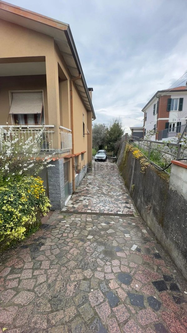 casa indipendente in vendita a Fosdinovo