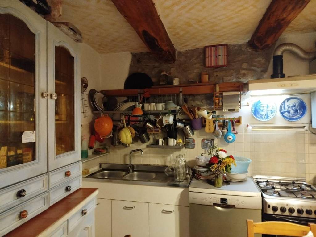 casa semindipendente in vendita a Fosdinovo in zona Tendola