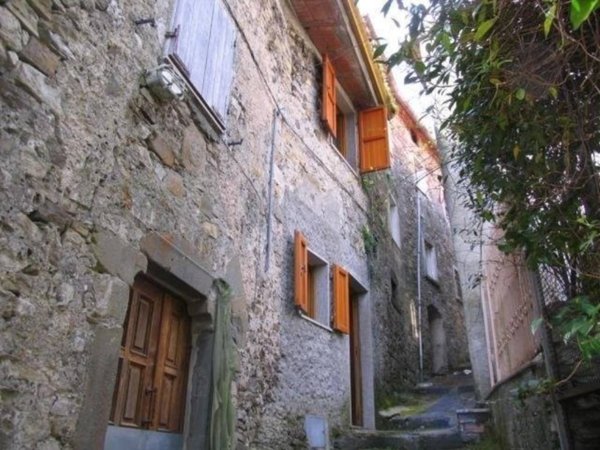 casa indipendente in vendita a Fosdinovo