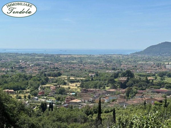 casa indipendente in vendita a Fosdinovo in zona Caniparola