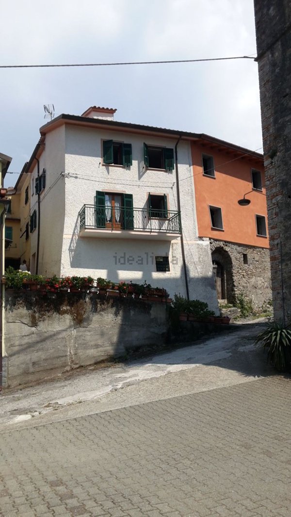 casa indipendente in vendita a Fosdinovo