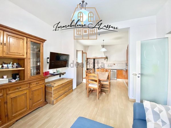 casa indipendente in vendita a Fosdinovo in zona Carignano