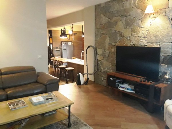 appartamento in vendita a Fosdinovo in zona Giucano