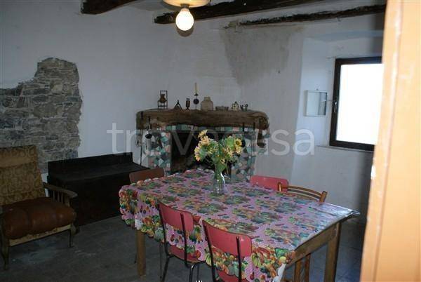 casa indipendente in vendita a Fosdinovo in zona Marciaso