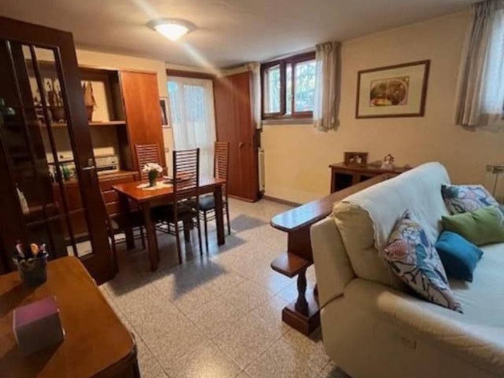 appartamento in vendita a Fosdinovo in zona Caniparola