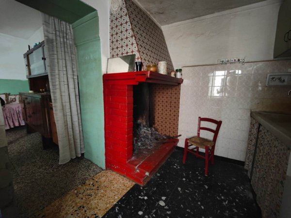 appartamento in vendita a Fosdinovo in zona Tendola