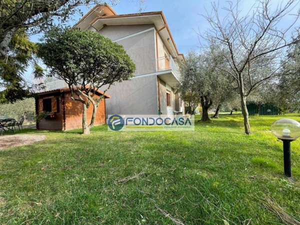 casa indipendente in vendita a Fosdinovo in zona Caniparola