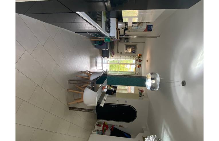 appartamento in vendita a Fosdinovo in zona Caniparola