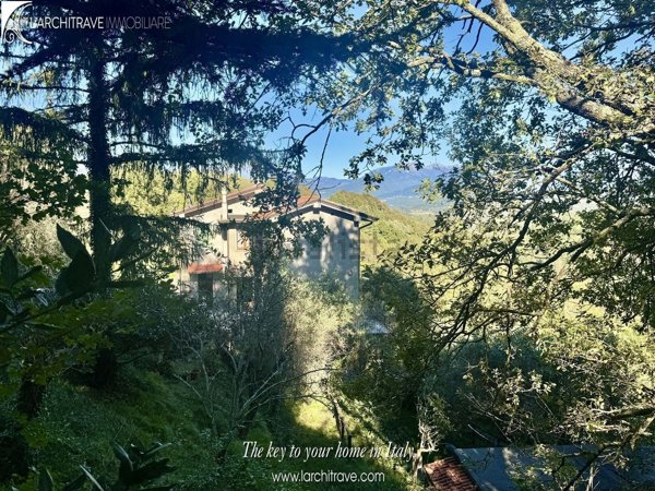 casa indipendente in vendita a Fosdinovo