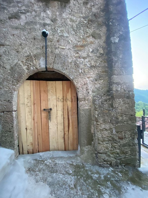 casa semindipendente in vendita a Fosdinovo in zona Marciaso
