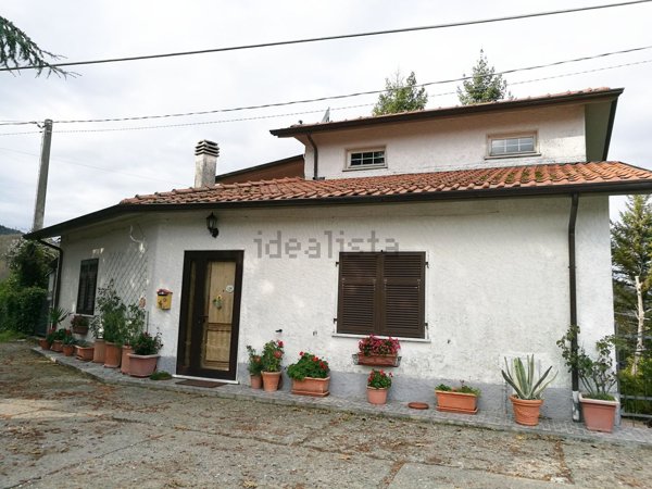 casa indipendente in vendita a Fosdinovo