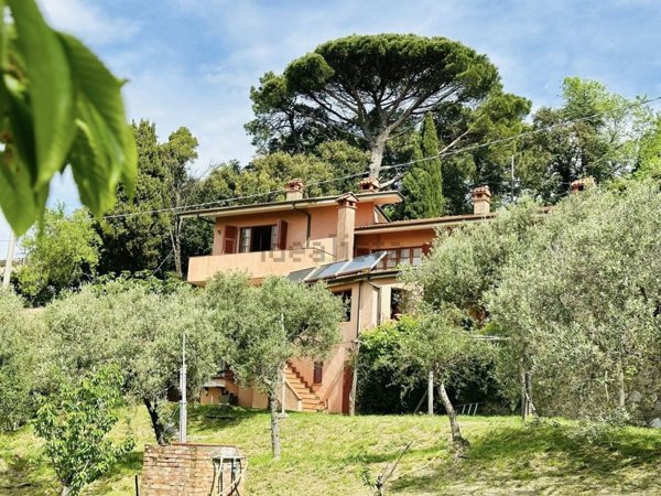 casa indipendente in vendita a Fosdinovo