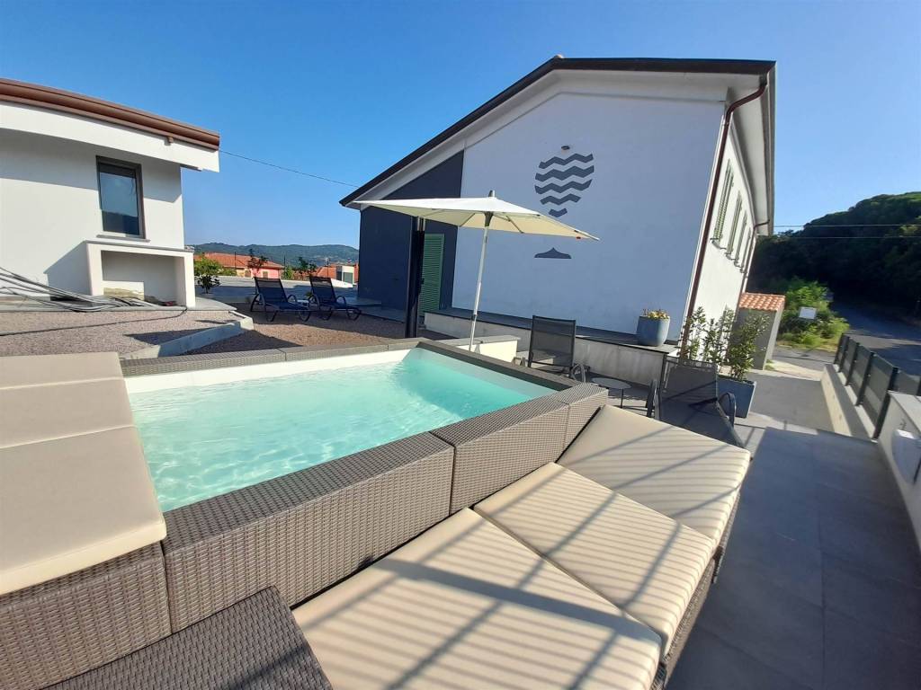 casa indipendente in vendita a Fosdinovo