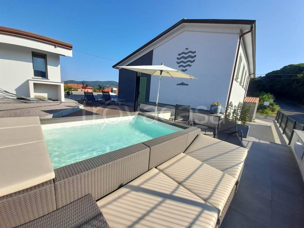 casa indipendente in vendita a Fosdinovo