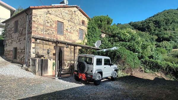 casa indipendente in vendita a Fosdinovo