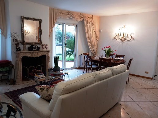 casa indipendente in vendita a Fosdinovo