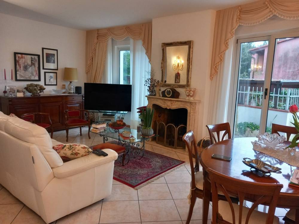 casa indipendente in vendita a Fosdinovo