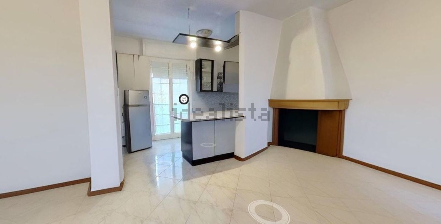 appartamento in vendita a Fosdinovo in zona Caniparola