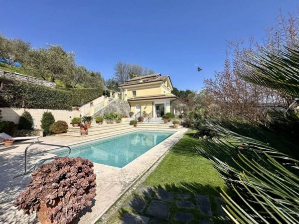 casa indipendente in vendita a Fosdinovo