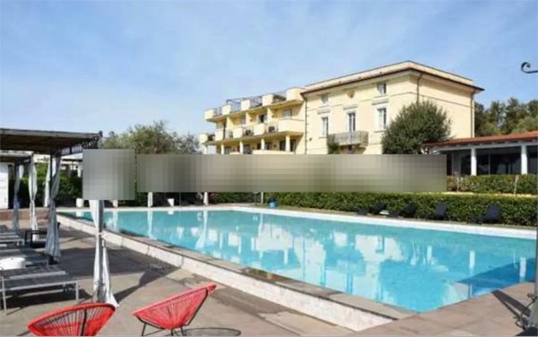 negozio in vendita a Fosdinovo