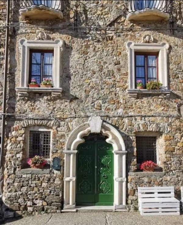 casa indipendente in vendita a Fosdinovo in zona Giucano