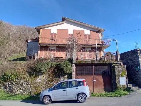 casa indipendente in vendita a Fosdinovo