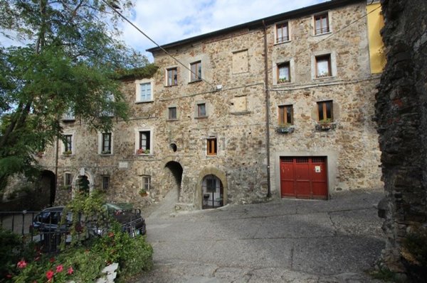 casa indipendente in vendita a Fosdinovo