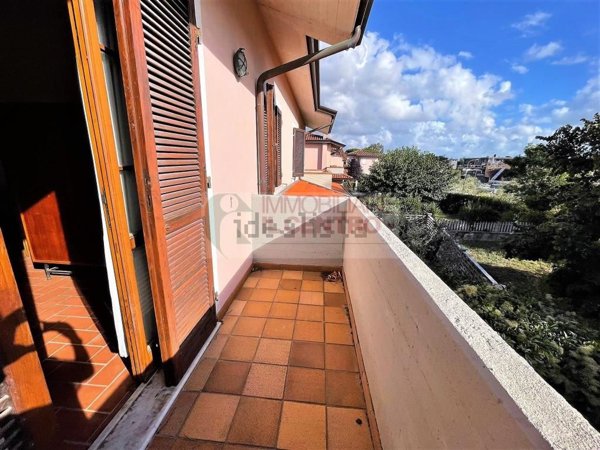 casa indipendente in vendita a Fosdinovo in zona Caniparola