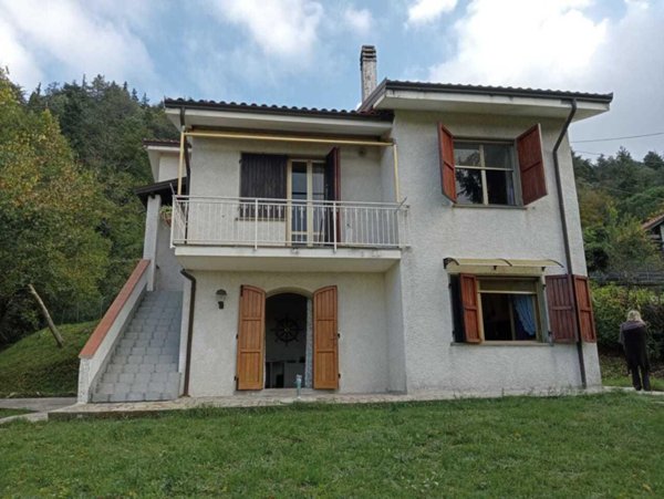 casa indipendente in vendita a Fosdinovo