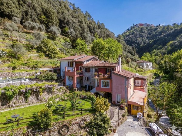 casale in vendita a Fosdinovo