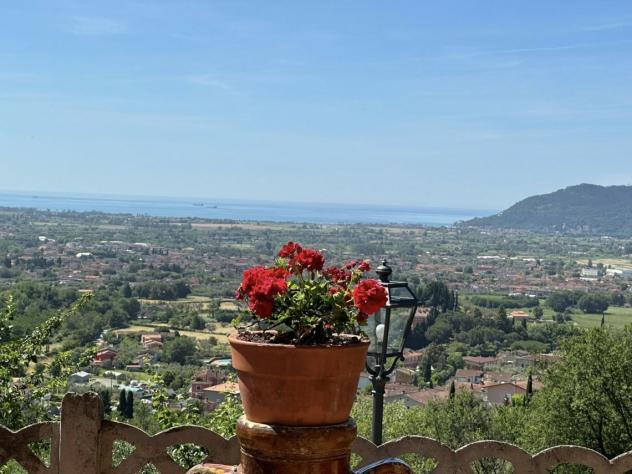 casa indipendente in vendita a Fosdinovo in zona Caniparola