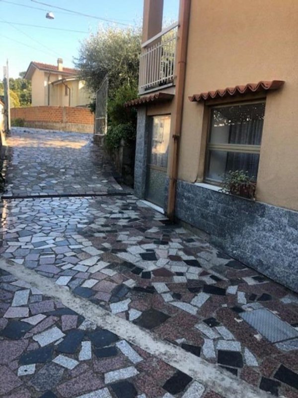 casa indipendente in vendita a Fosdinovo
