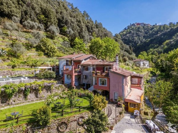 casa indipendente in vendita a Fosdinovo