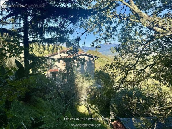 casa indipendente in vendita a Fosdinovo