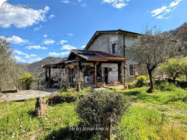 casa indipendente in vendita a Fosdinovo