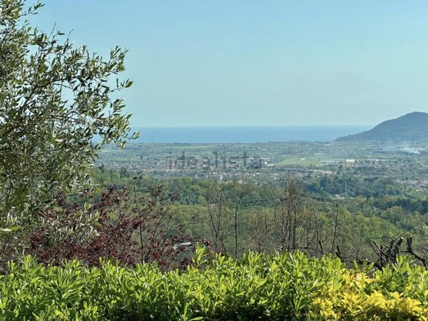 casale in vendita a Fosdinovo