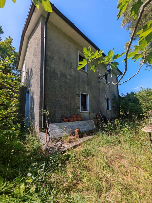 casa indipendente in vendita a Fosdinovo