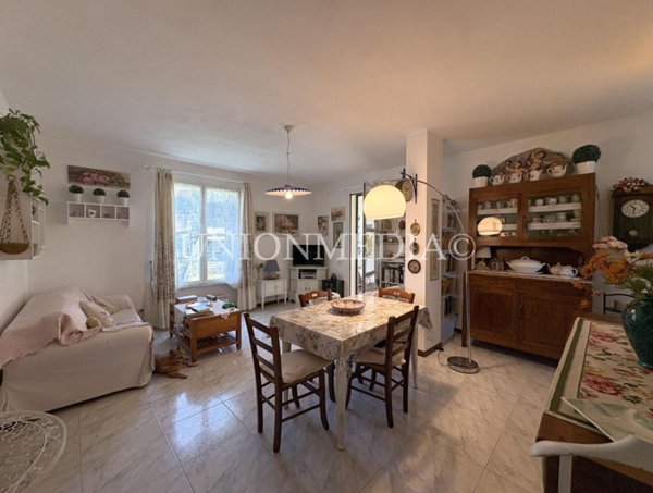 appartamento in vendita a Fosdinovo in zona Caniparola