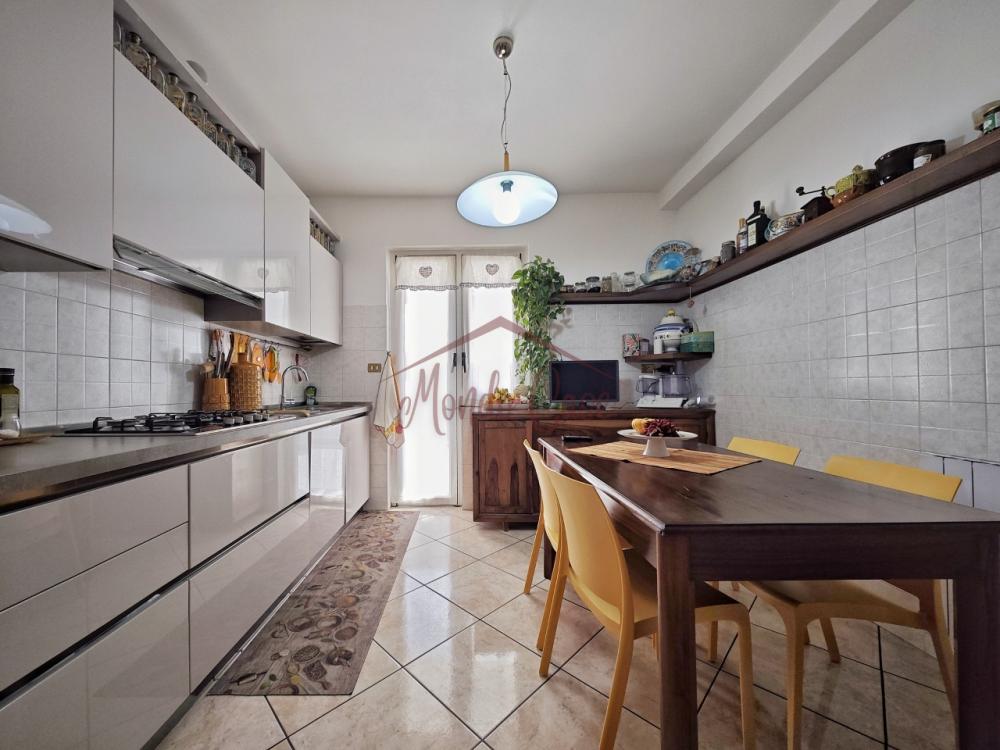 casa indipendente in vendita a Fosdinovo in zona Caniparola