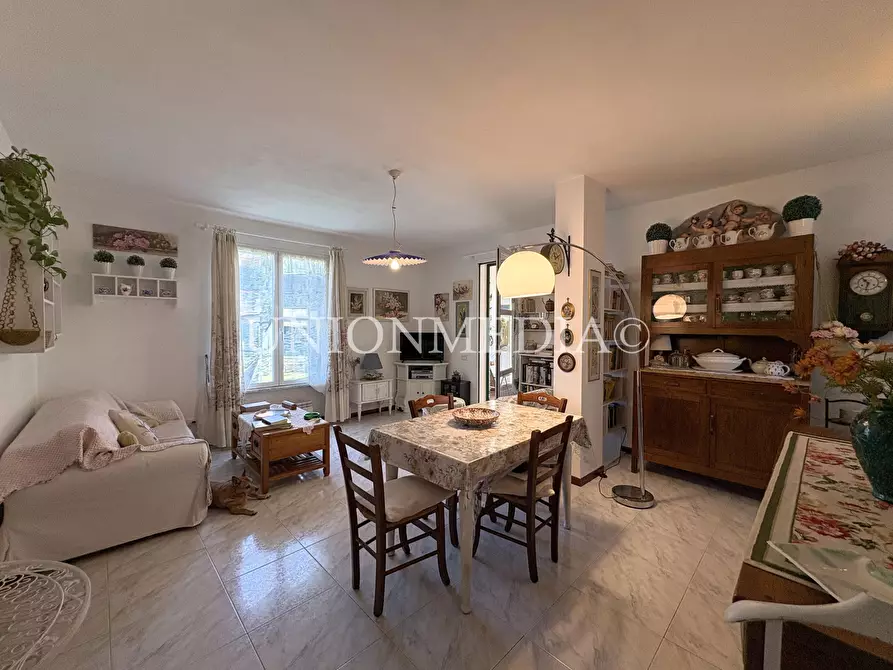 appartamento in vendita a Fosdinovo in zona Caniparola