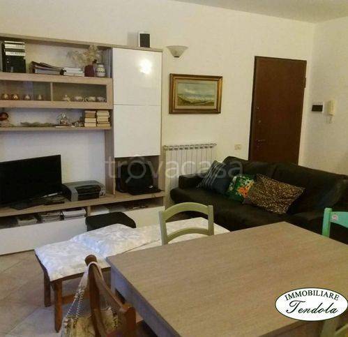 appartamento in vendita a Fosdinovo in zona Caniparola