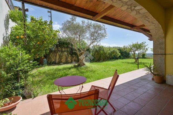 casa indipendente in vendita a Fosdinovo in zona Caniparola