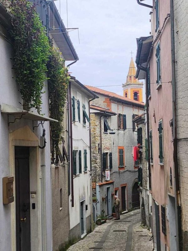 appartamento in vendita a Fosdinovo in zona Tendola